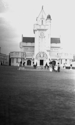 Concert hall, Glasgow, Scotland (Honeymoon, 1911)