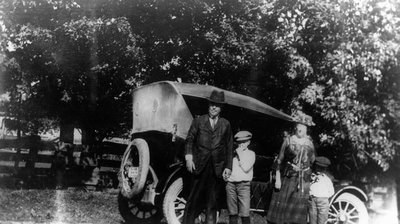 The Macdonald family starting for Bala, July 1922.