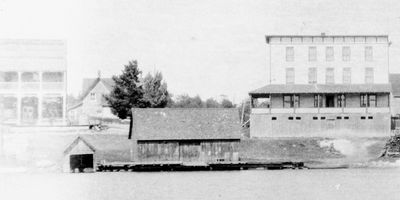 Lakeview Hotel + Wylie Post Office