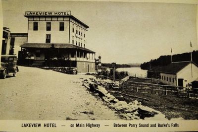 Lakeview Hotel + Pavillion