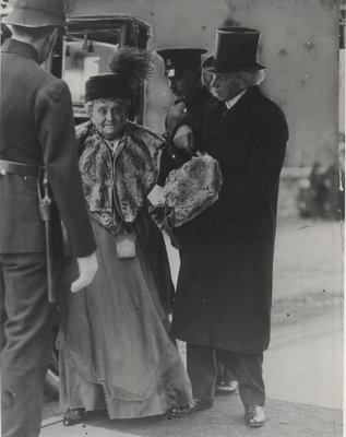 Sir Wilfrid Laurier's golden wedding day, 1918