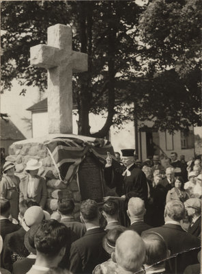 Dedication of Memorial Cairn at St. John's Evangelical Lutheran Church, Riverside Heights, Ontario