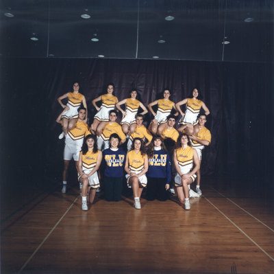 Wilfrid Laurier University cheerleading team, 1991-1992