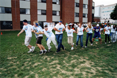 Wilfrid Laurier University Orientation Week, 2001