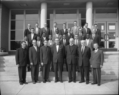 Waterloo Lutheran Seminary faculty and students, 1960-61