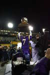 Ryan Pyear holding Vanier cup, 2005