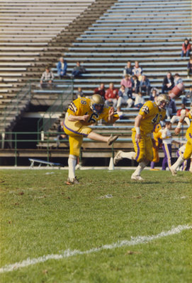 Steve Rainey during Wilfrid Laurier University football game