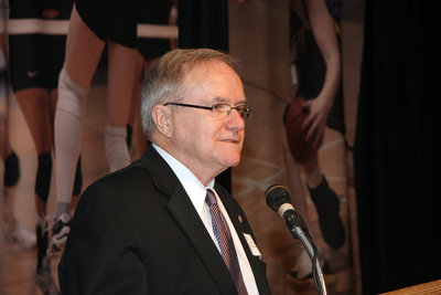 President Rosehart at the Outstanding Women of Laurier luncheon, 2007