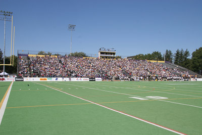 Wilfrid Laurier University Homecoming football game, 2005