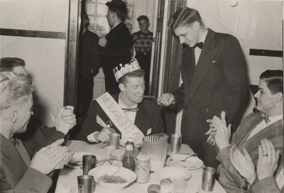 Waterloo College students in Dining Hall, Willison Hall