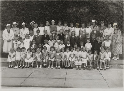 St. Peter's Evangelical Lutheran Church primary Sunday School, 1930