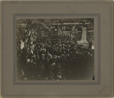 Unveiling of the Sir Wilfrid Laurier monument, Saint-Jean-sur-Richelieu, Québec, 1920