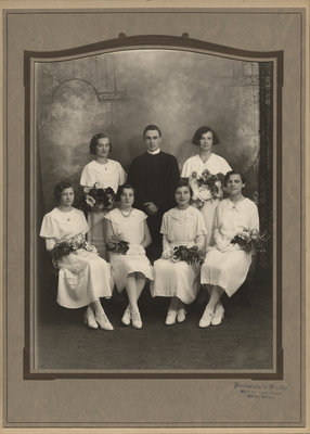 Evangelical Lutheran Church of the Redeemer confirmation class, 1934