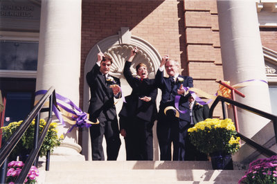 Ribbon cutting at Laurier Brantford