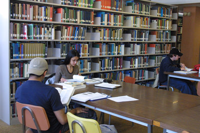 Students in Wilfrid Laurier University Library