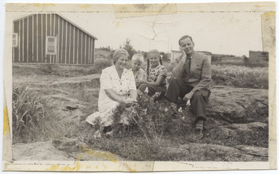 Rev. Lauri T. Pikkusaari and family