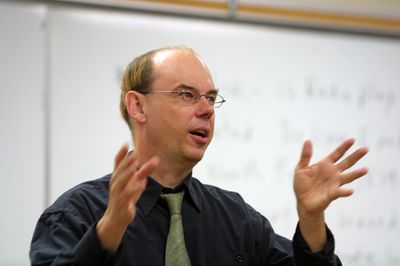 Paul Heyer teaching in classroom, 2004