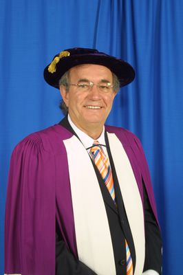 Buzz Hargrove at spring convocation, 2004