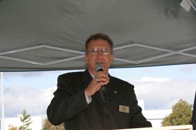 Peter Baxter at Alumni Field opening ceremony, 2006