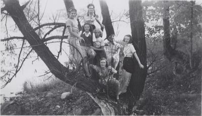 1946 Sunday School picnic, St. John's Lutheran Church, Waterloo, Ontario