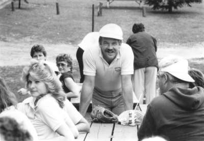 Gary Jeffries at WLUSA picnic, 1985