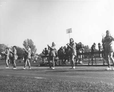 Waterloo Lutheran University cheerleaders, 1967