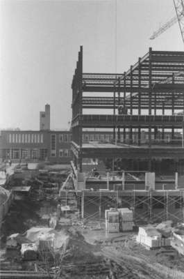 Construction of the Central Teaching Building, Waterloo Lutheran University