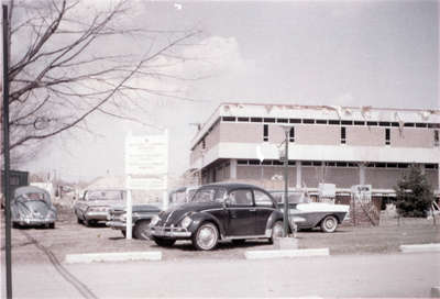 Construction of the Waterloo Lutheran University Library