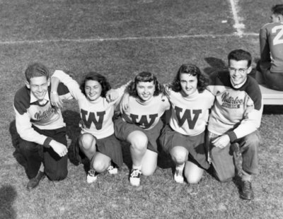 Waterloo College cheerleaders