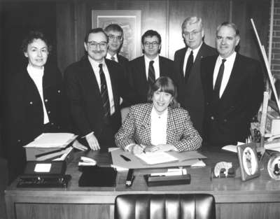 TriUniversity Group of Libraries (TUG) Agreement signing, 1995