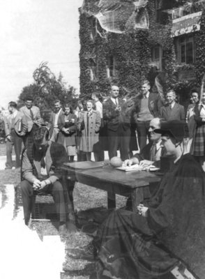 Waterloo College initiation week Frosh Court, 1947