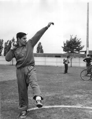 Shot put, Waterloo College Invitation Games, 1947