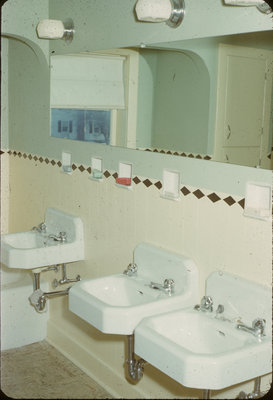 Bathroom in Conrad Hall, Waterloo College