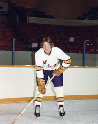 Earl Muller, Wilfrid Laurier University hockey player