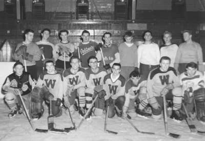 Waterloo College hockey team, 1954-55