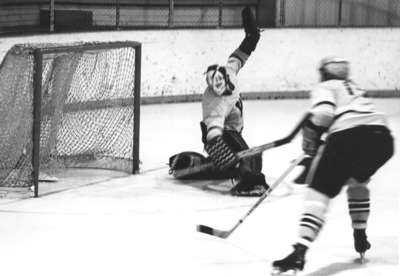 Waterloo Lutheran University hockey game