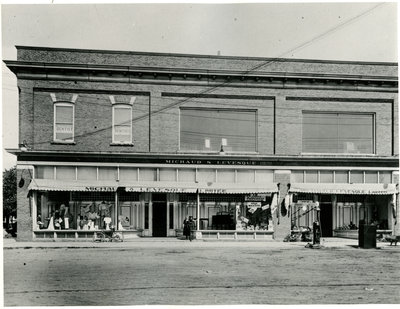 Magasin Michaud & Levesque, Sturgeon Falls / Michaud & Levesque Store, Sturgeon Falls