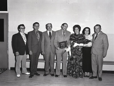 Photo de groupe pour la retraite de Maurice Tessier / Group Shot from Maurice Tessier Retirement