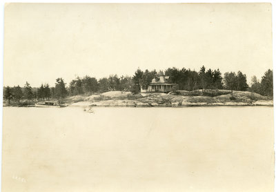 Chalet, lac Nipissing / Cottage, Lake Nipissing