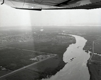 Rivière Sturgeon, Sturgeon Falls, 1974 / Sturgeon River, Sturgeon Falls, 1974