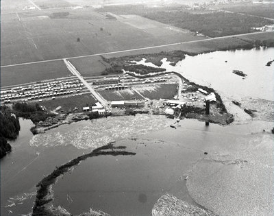 Incendie à la scierie de Goulard Lumber, Sturgeon Falls, 1974 / Fire at the Goulard Lumber sawmill, Sturgeon Falls, 1974