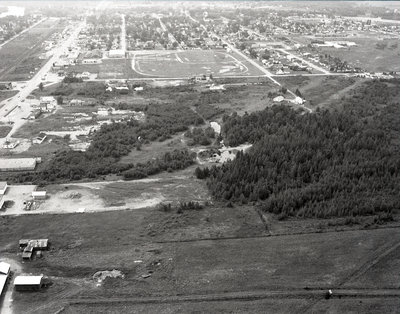 Vue aérienne, Sturgeon Falls 1974 / Aerial view, Sturgeon Falls, 1974