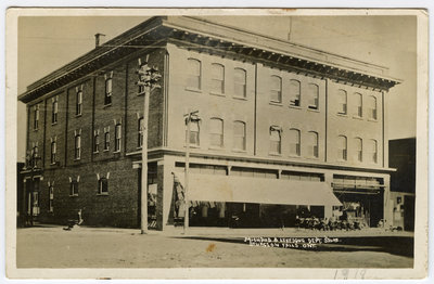 Magasin Michaud & Levesque, Sturgeon Falls / Michaud & Levesque Department Stores, Sturgeon Falls