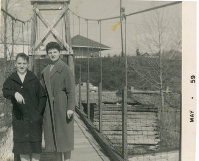 Pont, Field / Bridge, Field