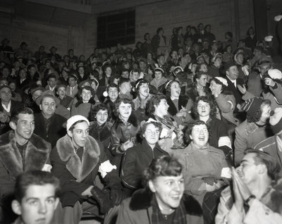 Une foule / A crowd