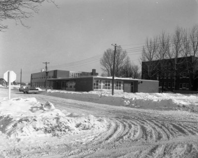 École élémentaire catholique St-Joseph, Sturgeon Falls / St-Joseph Catholic Elementary School, Sturgeon Falls