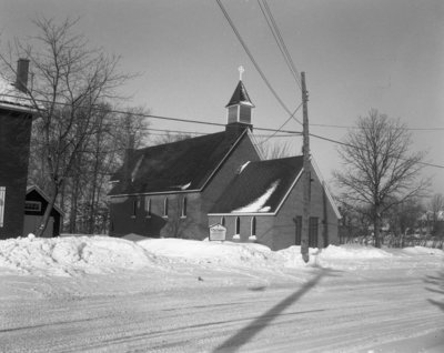 Église anglicane St-Mary Magdalene, Sturgeon Falls / St-Mary Magdalene Anglican Church, Sturgeon Falls