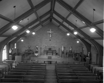 Église Notre-Dame-des-Victoires, Field / Notre-Dame-des-Victoires Church, Field