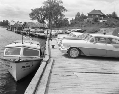 Minnehaha Bay, Sturgeon Falls