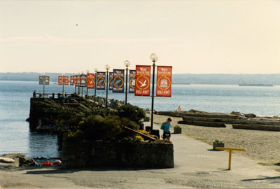 Dundarave Pier, Foot of 25th Street